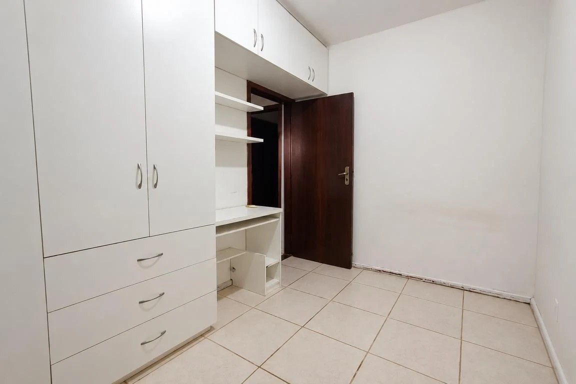Home office in a 4-bedroom house, 270 m² — photo 21