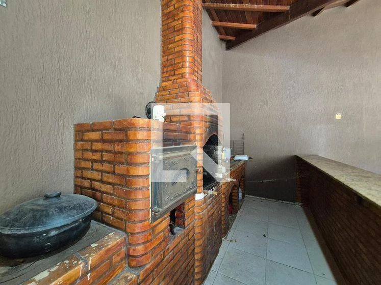 Furnished house, 400 m², with a glass-enclosed balcony — photo 36