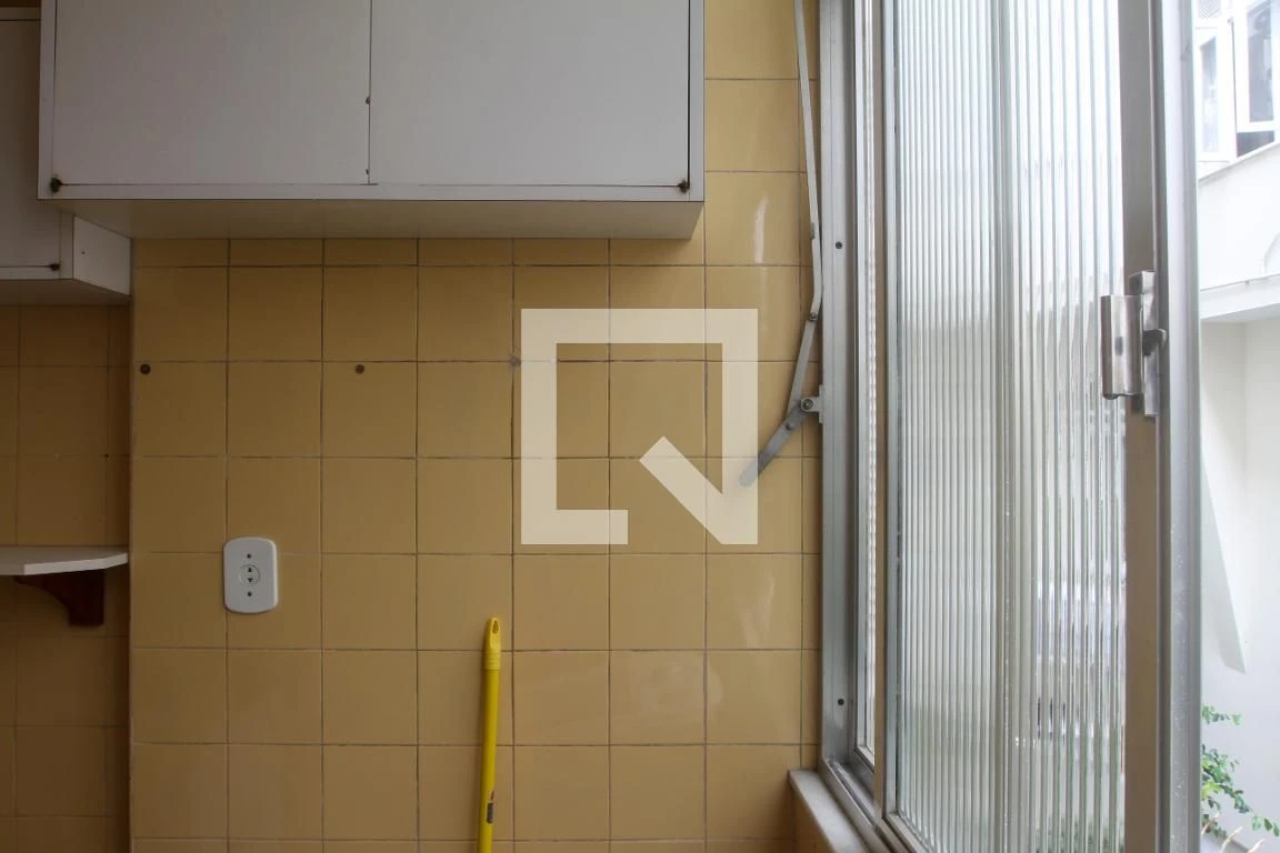 One-bedroom apartment with a washing machine — photo 21