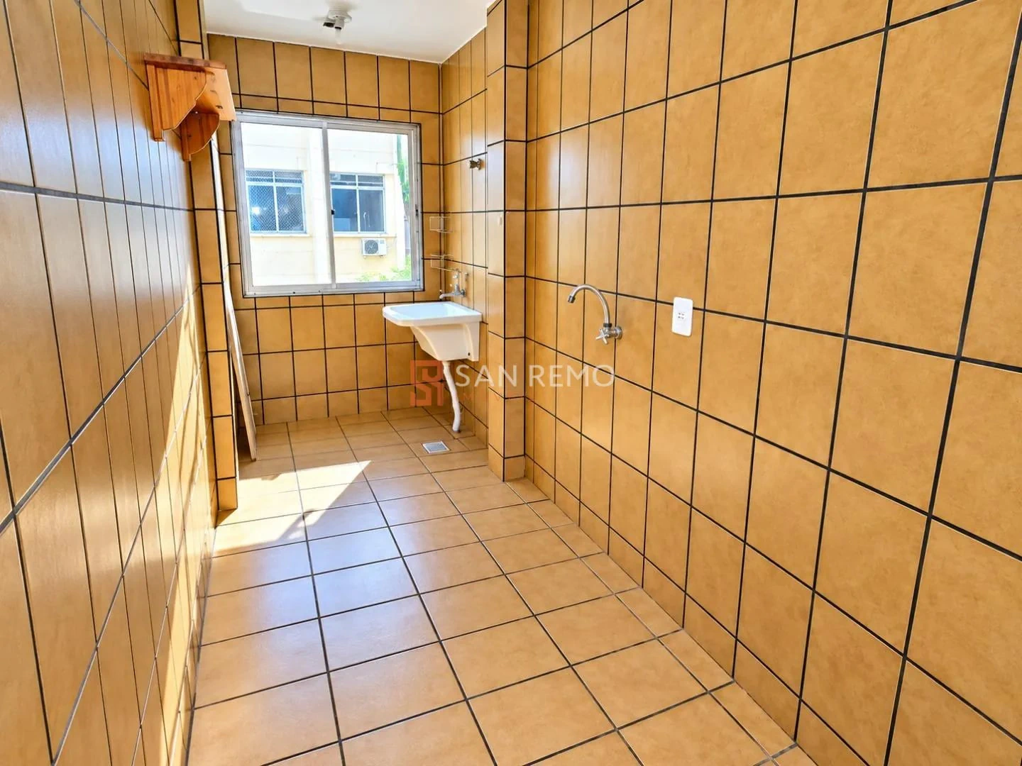 Apartment, 70 m², with wood or laminate floors — photo 9