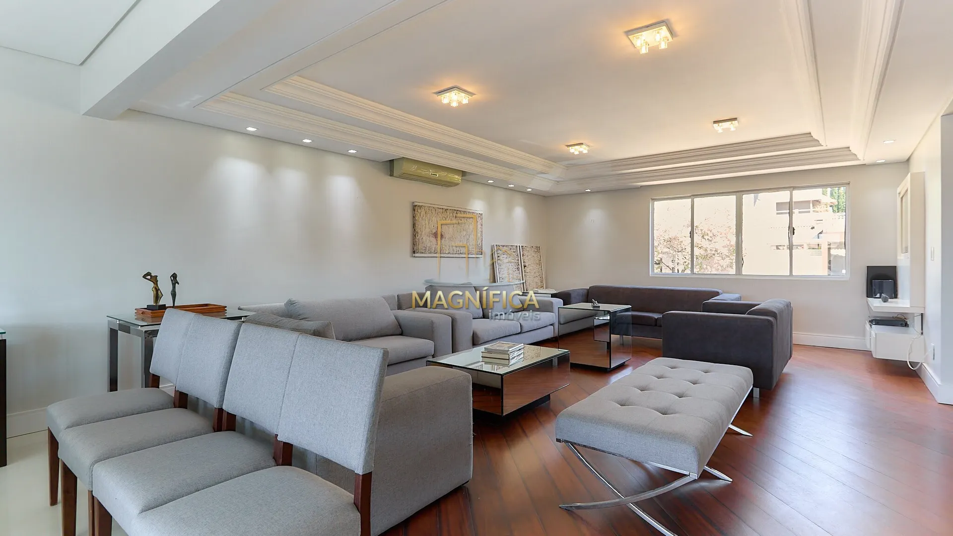 House with 4 bedrooms and 3 en-suite suites, 4 parking spaces — photo 7