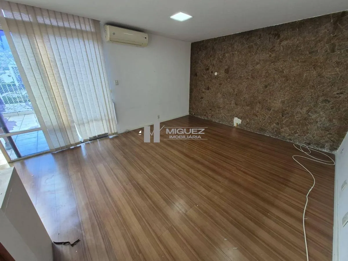 Apartamento com piso de madeira ou laminado, Tijuca — photo 12