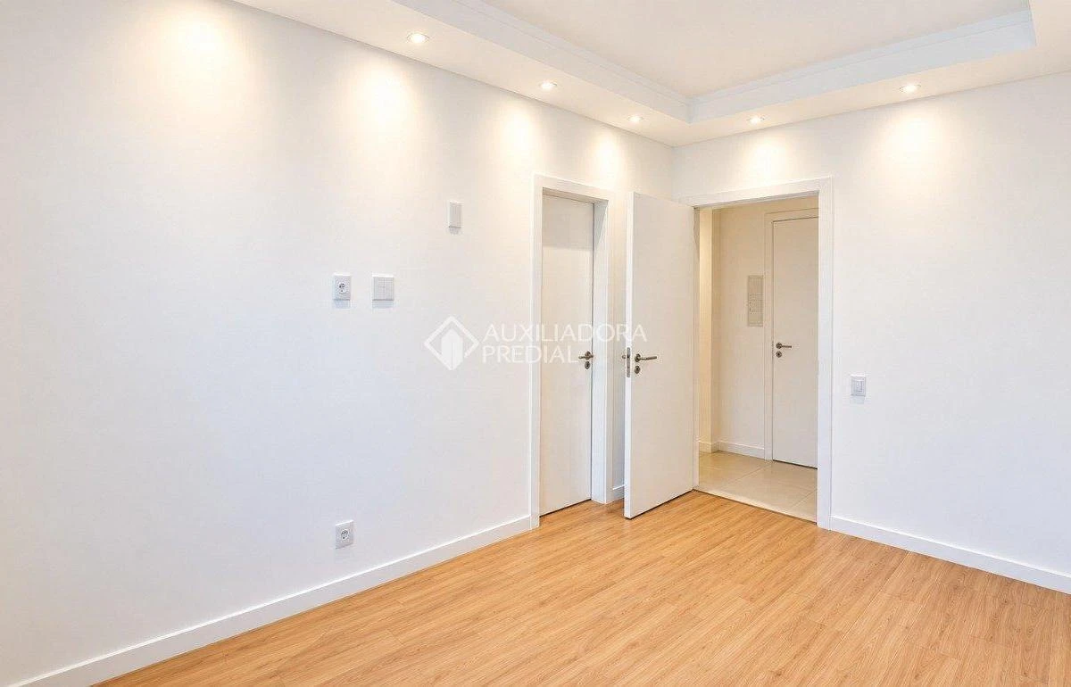 3-bedroom apartment with a park view in Florianópolis — photo 23