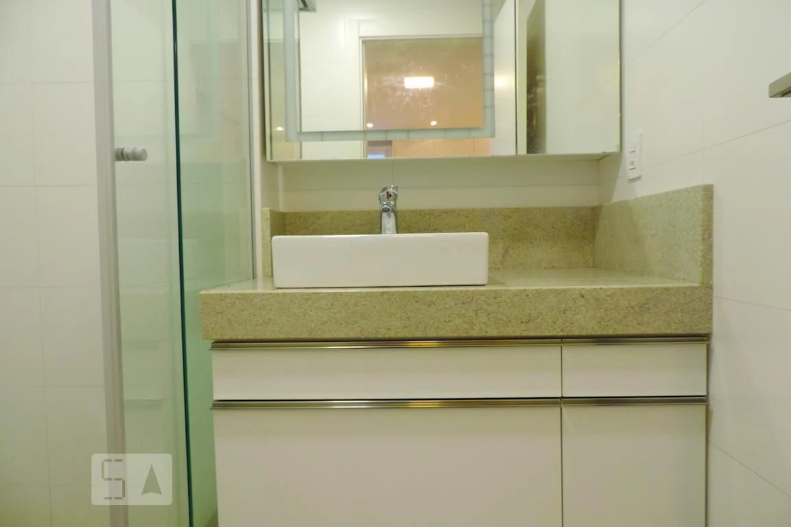 One-bedroom apartment in a building with a sauna — photo 7