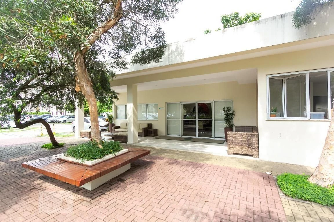 2-bedroom apartment with a home office — photo 12