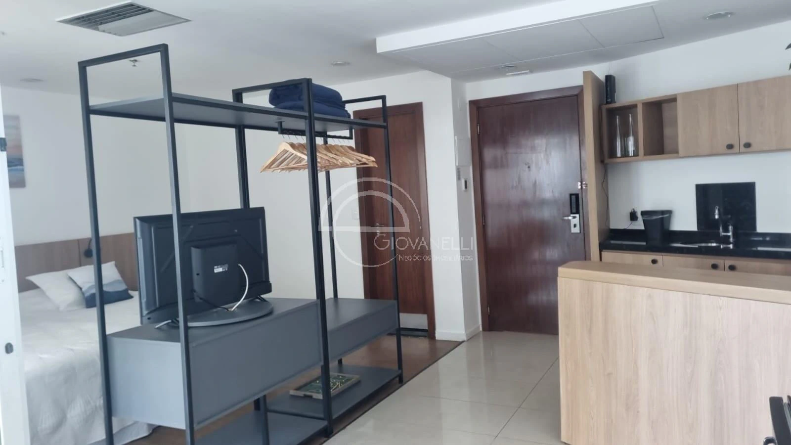 Furnished 1-bedroom apartment with gas kitchen — photo 6