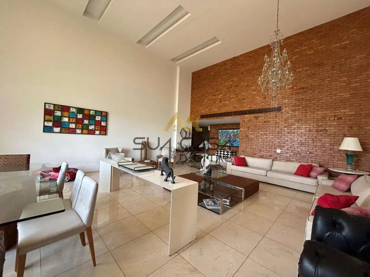 Rental apartment with 4 bedrooms and an open-plan kitchen — photo 9