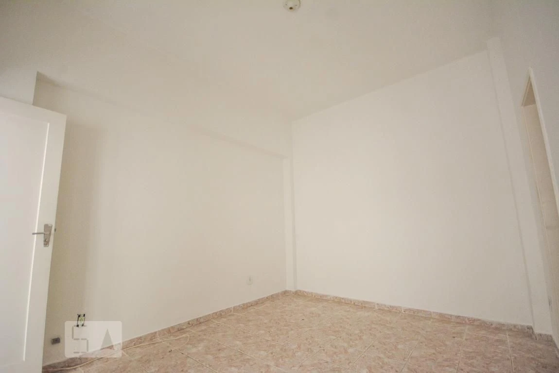Apartamento com 2 quartos, 1 suíte e 2 banheiros — photo 12