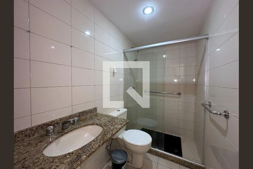 3-bedroom apartment in a building with a gym — photo 13