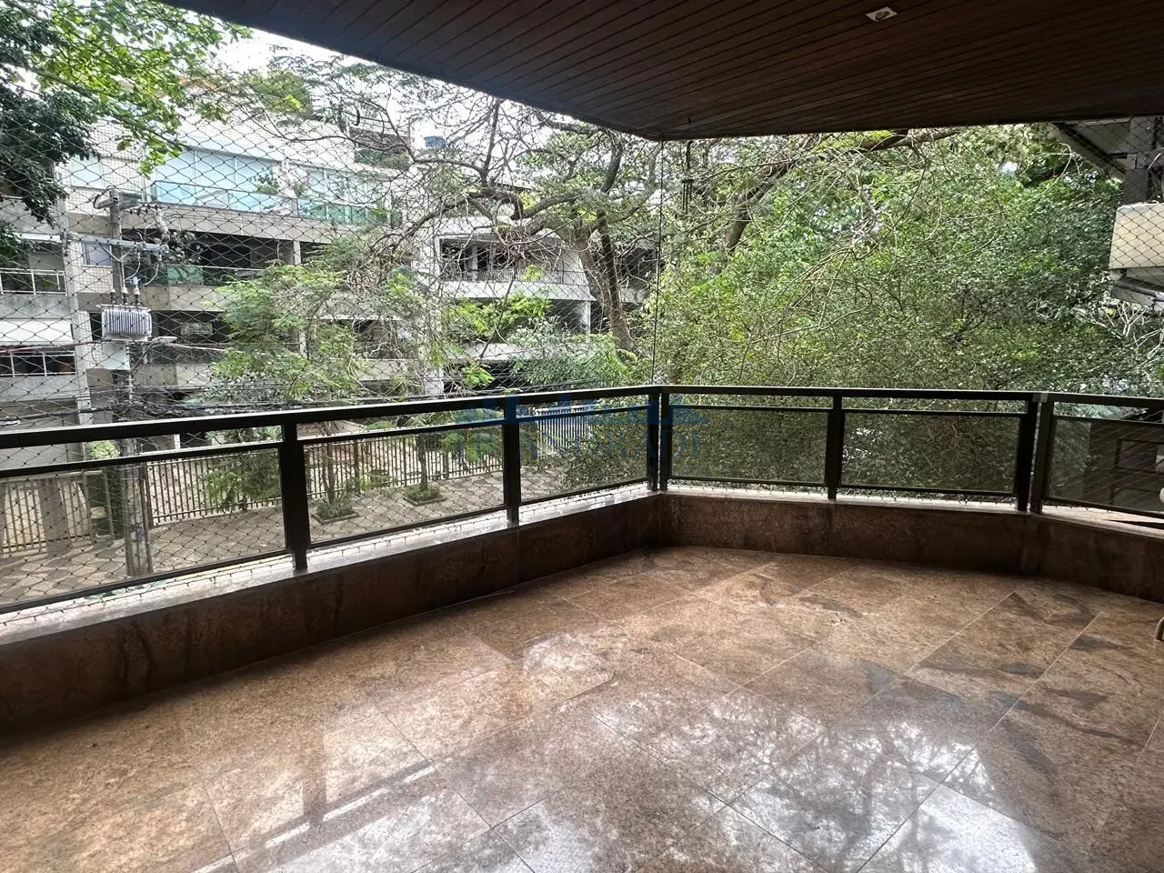 Apartamento de 3 suítes com varanda e 173 m² — photo 21
