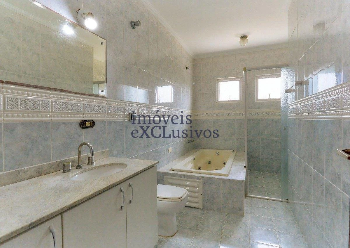 Ванна та 5 спалень: будинок 500 м² — photo 42