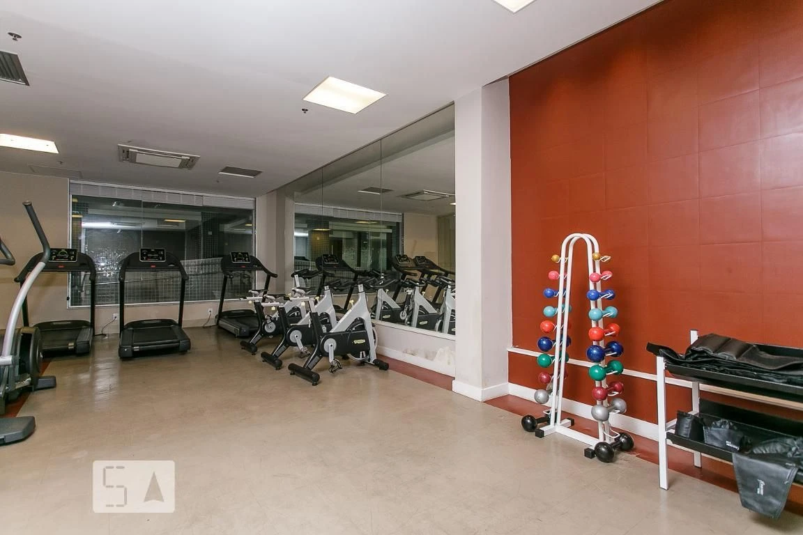 Furnished 2-bedroom apartment with a balcony — photo 8