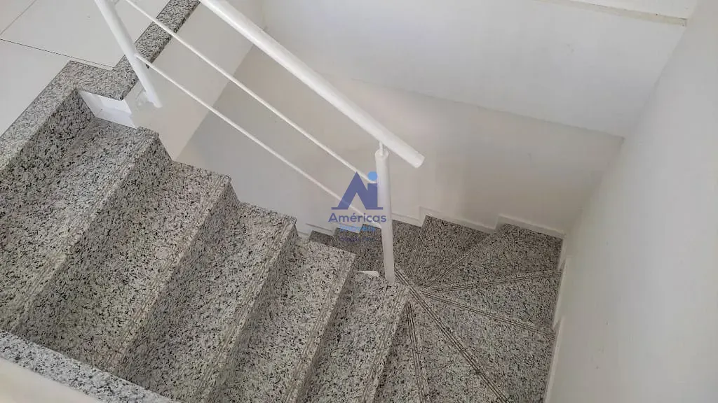 4-bedroom 178 m² apartment with 2 parking spots and balcony — photo 19