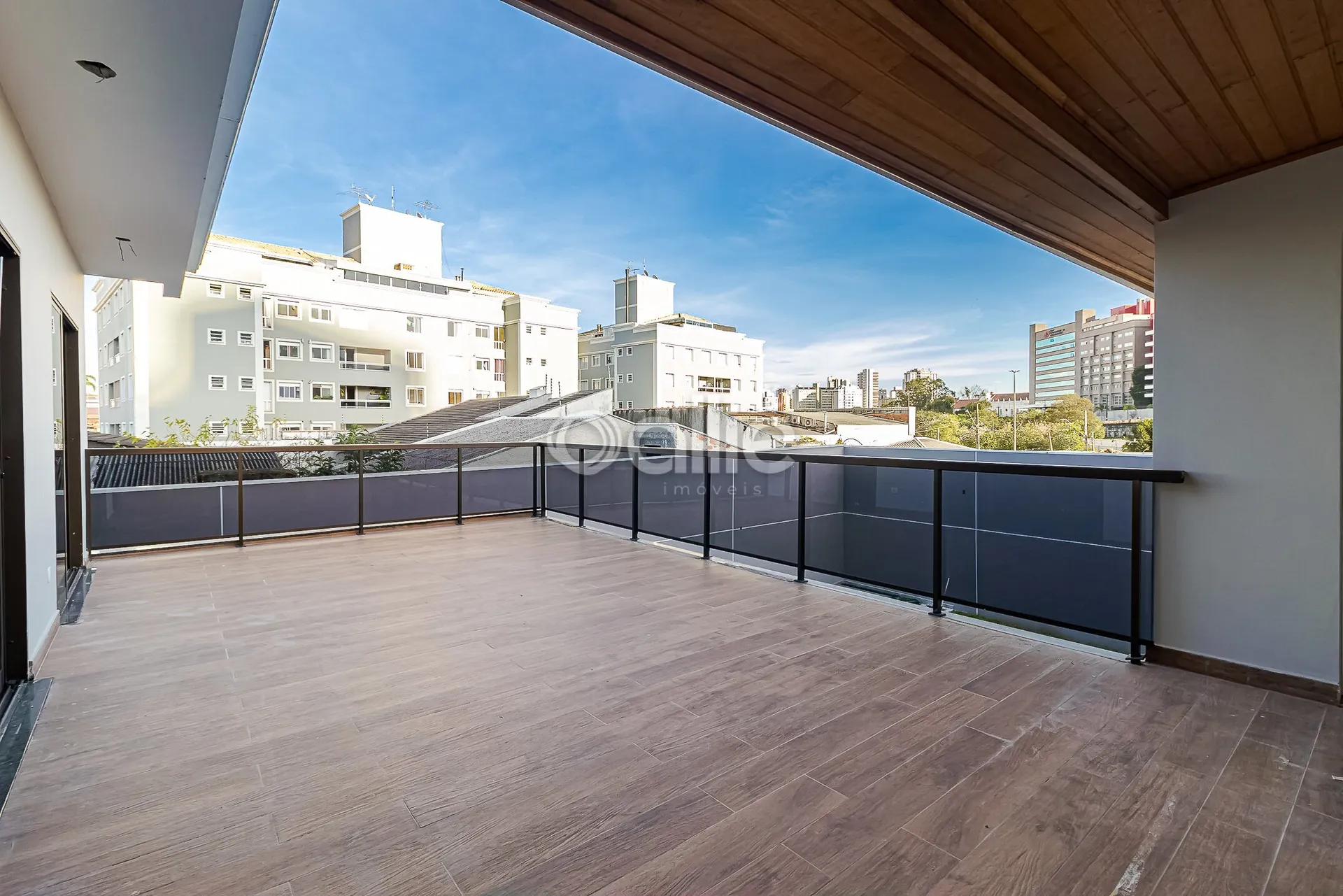 Casa de 4 dormitorios, 5 baños y 510 m² — photo 17