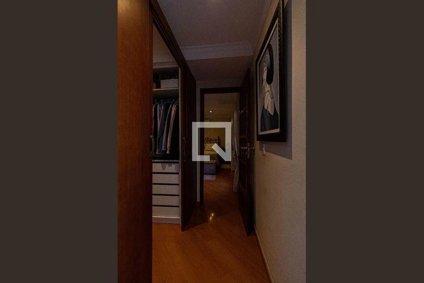 Rental house with 4 en-suite bedrooms and 7 baths, 670 m² — photo 9
