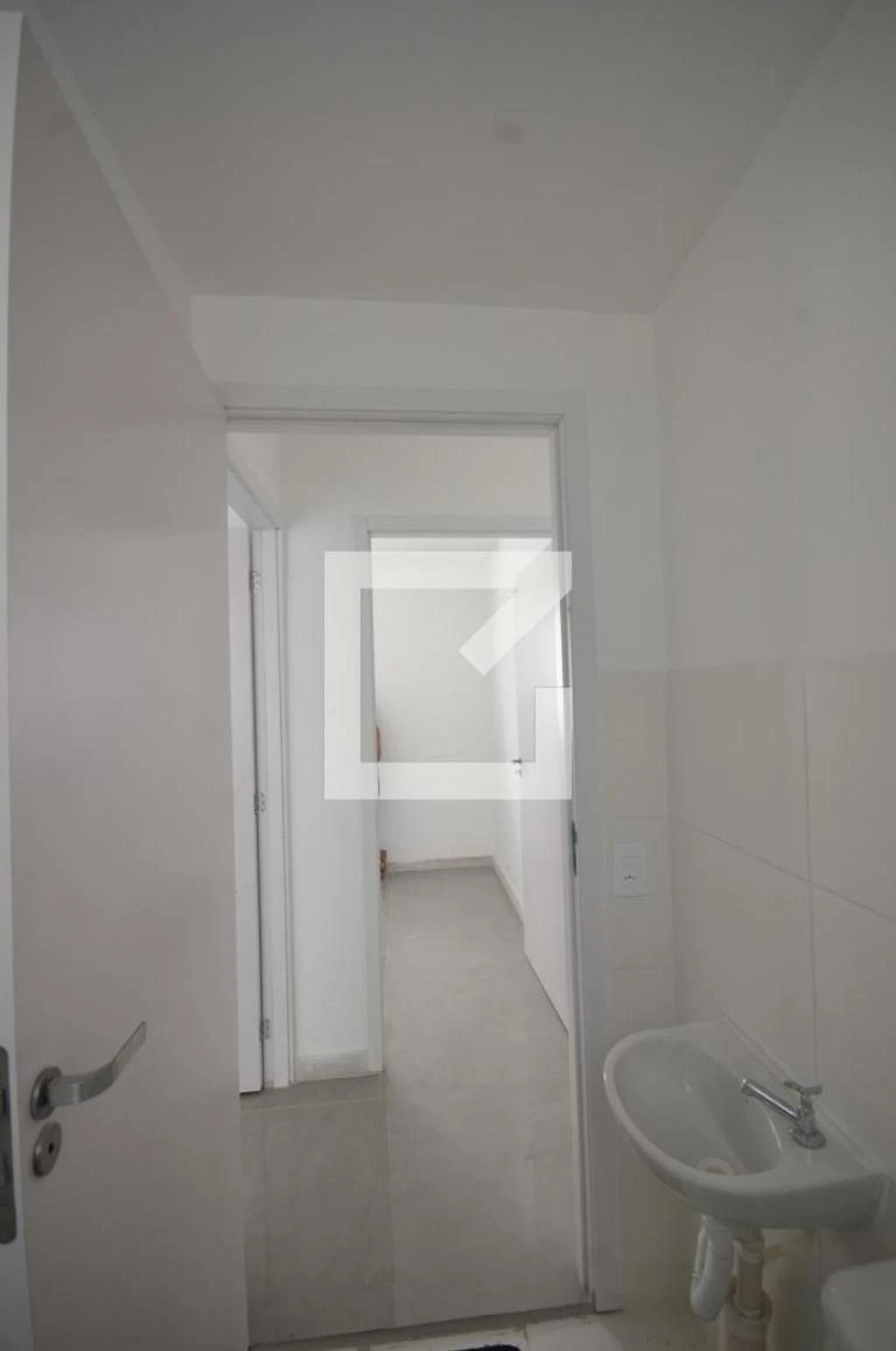 Unfurnished apartment with 2 bedrooms and 1 parking space — photo 23