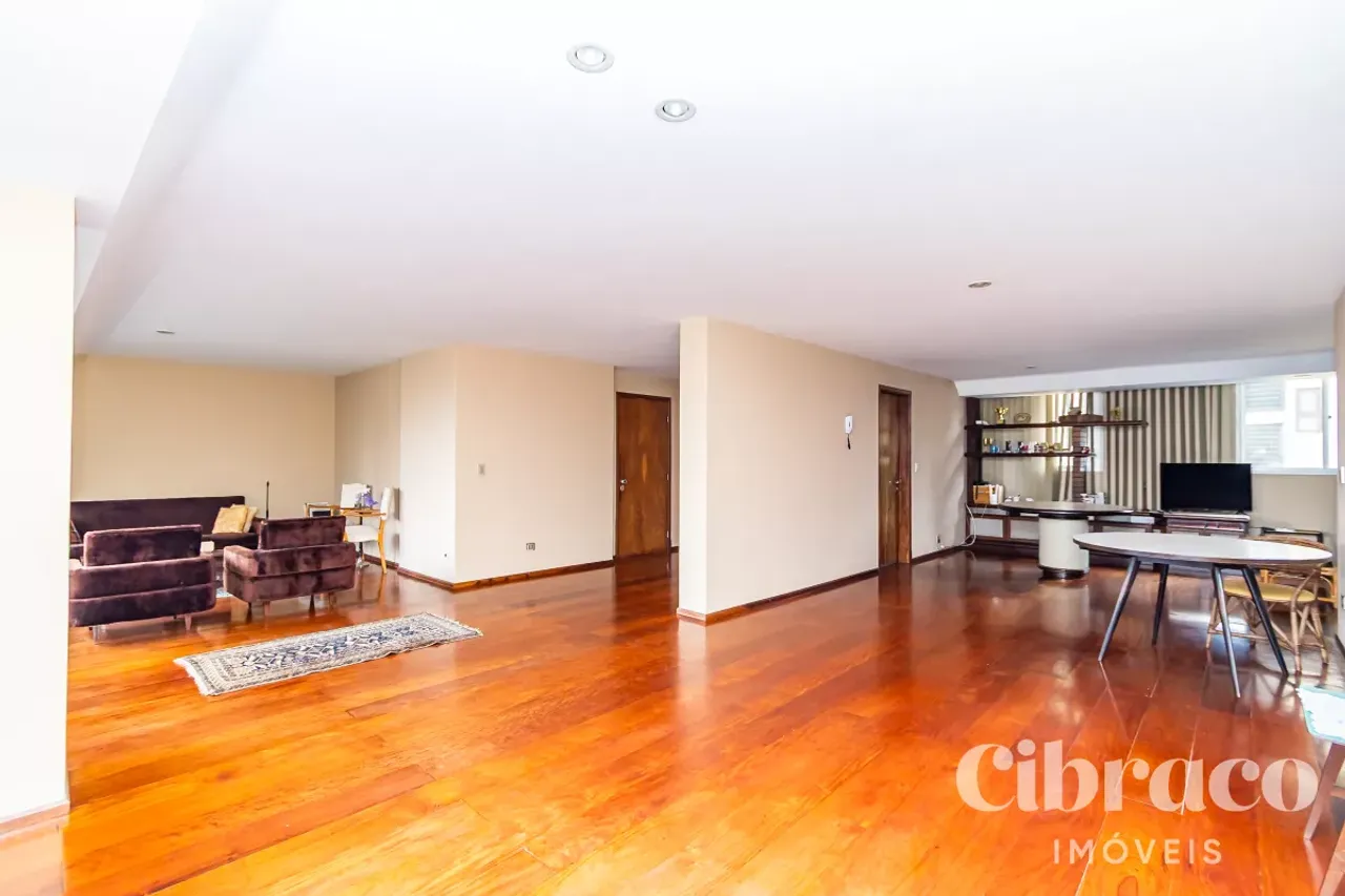 Apartamento sem mobília com 4 quartos e 371 m² — photo 4