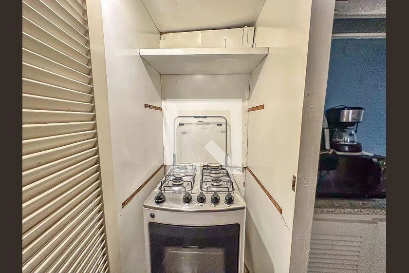 Casa com 4 quartos, jardim privativo e 300 m² — photo 36