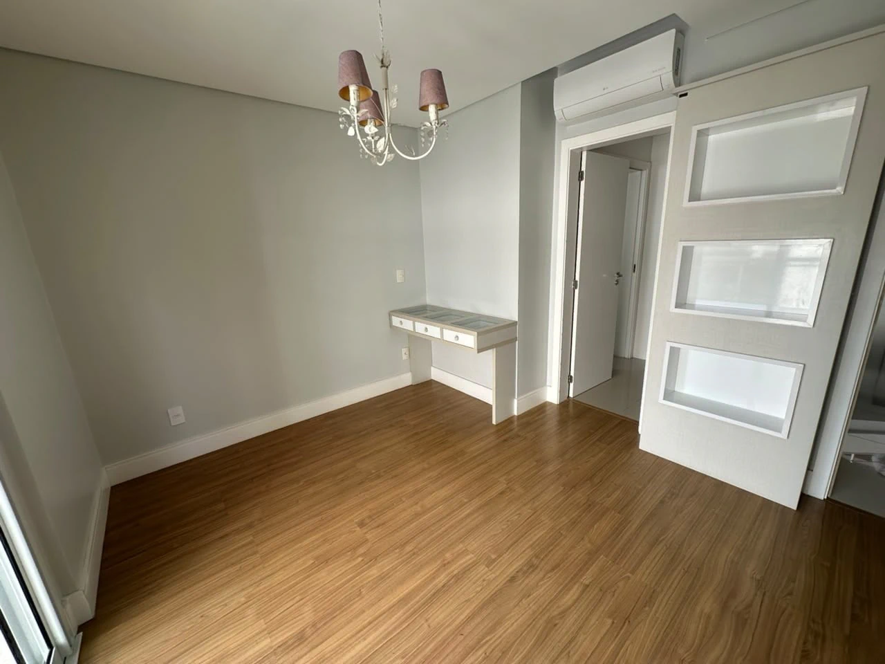 Ванна и 4 спальни: квартира 324 м² — photo 6