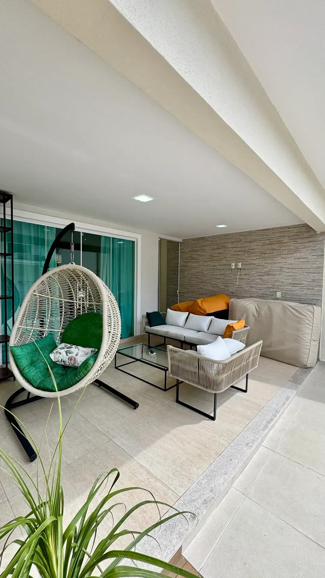 House with 5 bedrooms and a built-in balcony grill — photo 14
