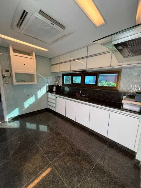 Penthouse apartment with 4 en-suite bedrooms — photo 2