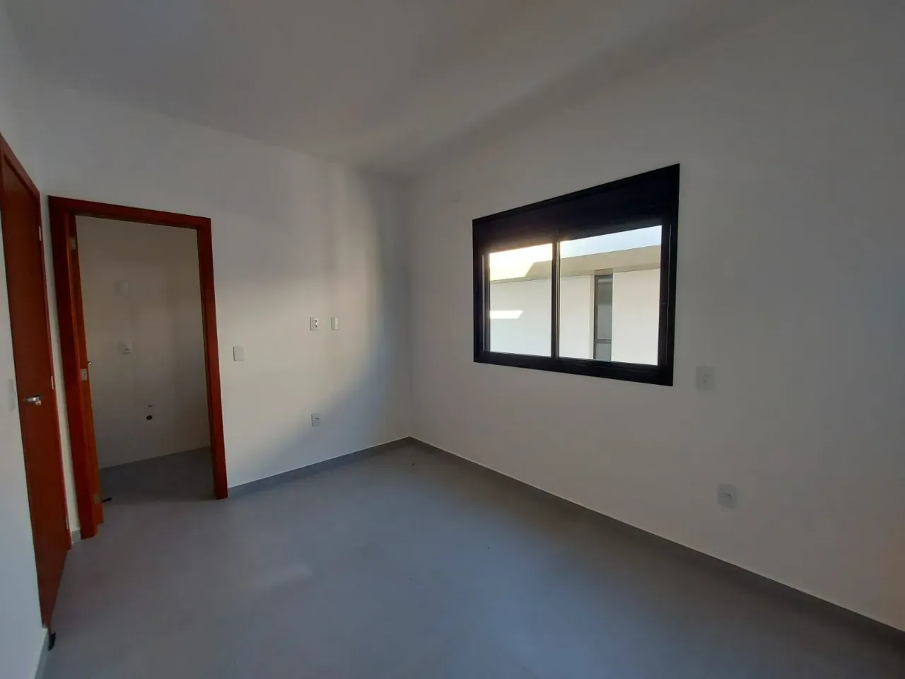 House with 3 en-suite bedrooms and 155 m² — photo 4