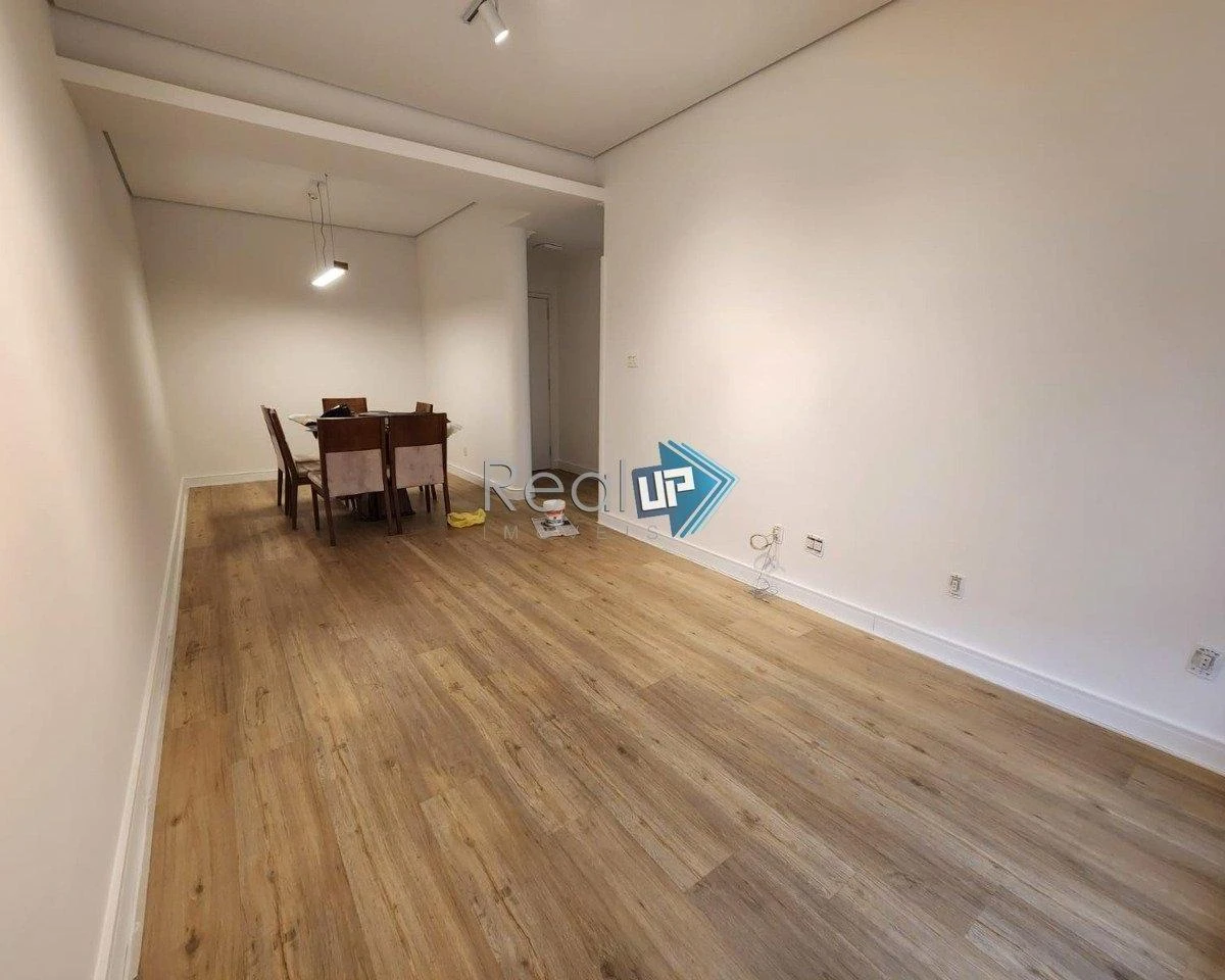 Робоче місце та 3 спальні: квартира 80 м² — photo 22