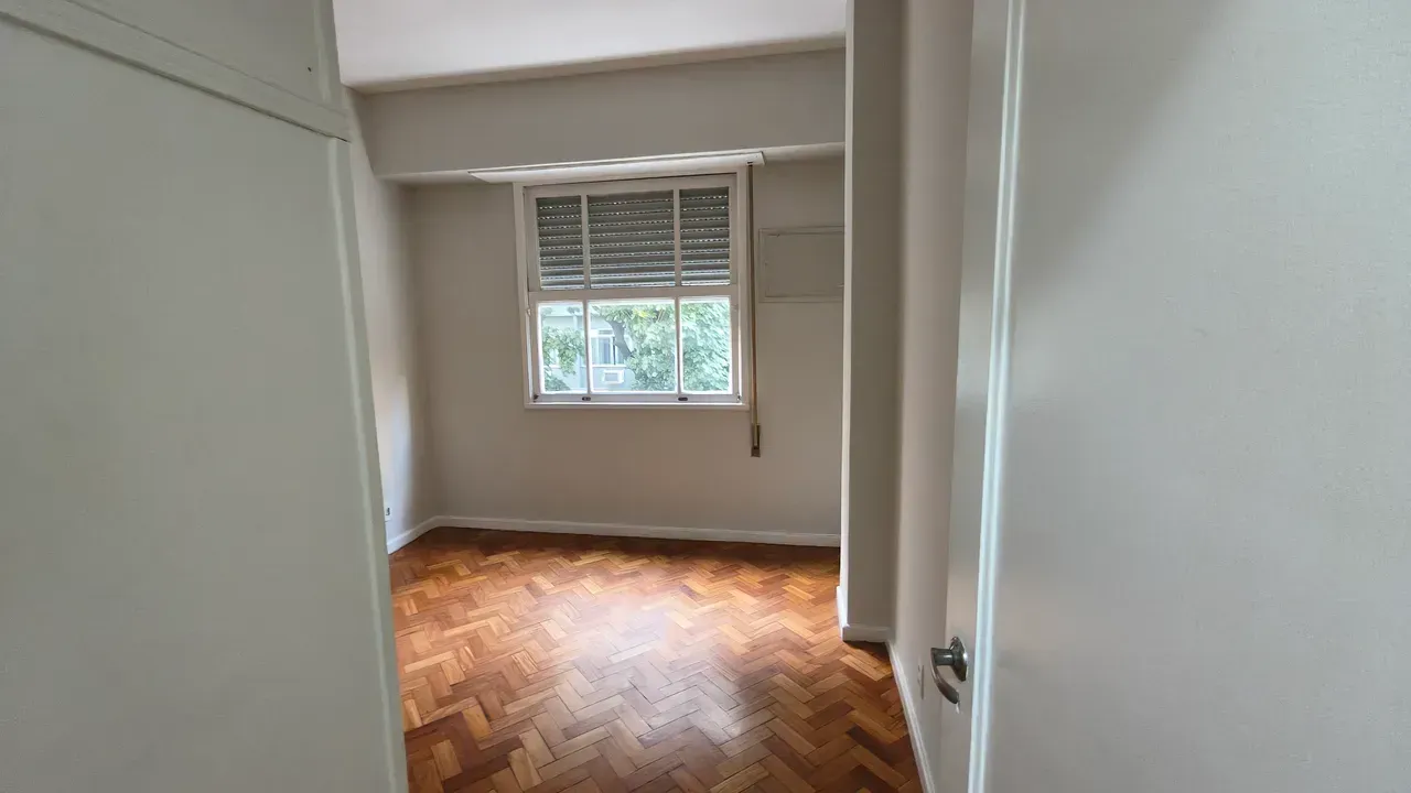 Apartamento de 72 m² com 2 quartos e cozinha separada — photo 3