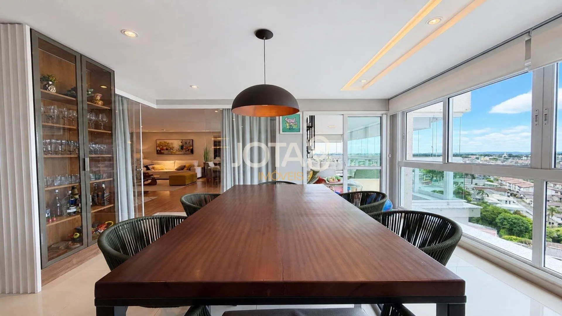 Furnished apartment, 267 m², with floor-to-ceiling windows — photo 35
