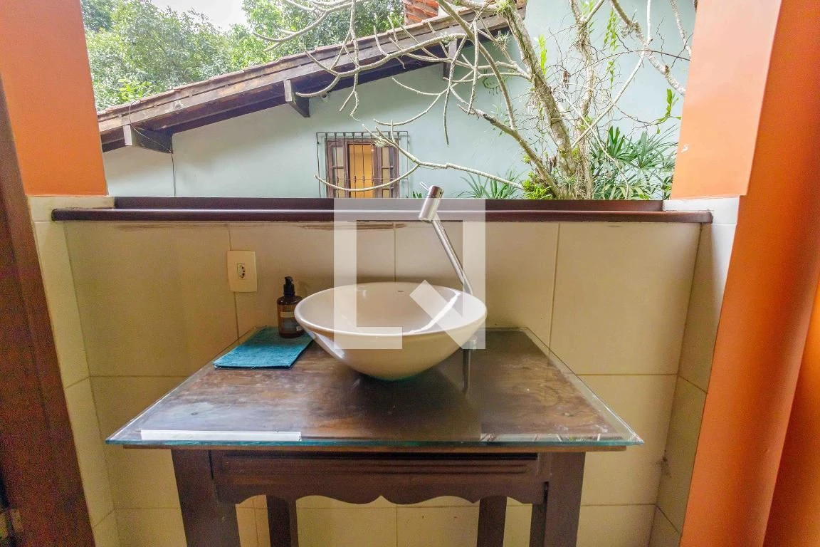 4-bedroom house with a walk-in closet in Rio de Janeiro — photo 67