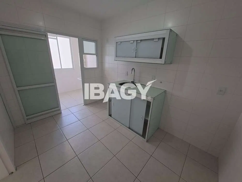 90 m² apartment with 2 bedrooms and 1 parking space — photo 2
