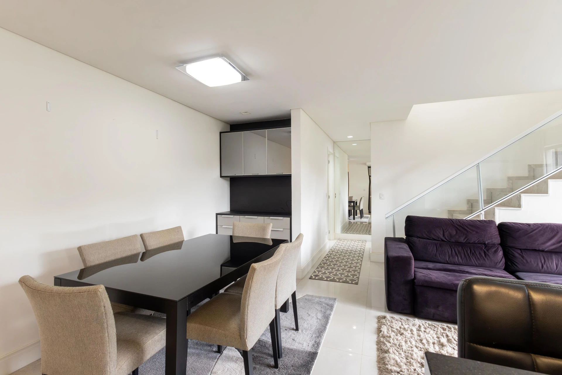 2-bedroom apartment with a glass-enclosed balcony — photo 18
