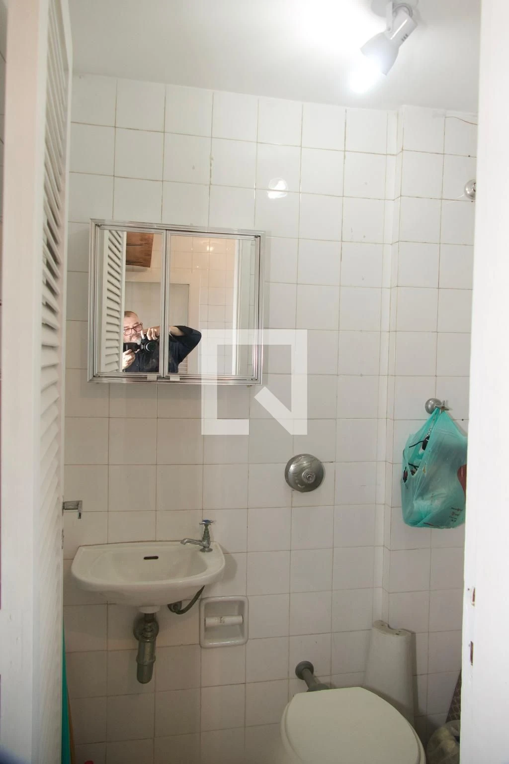 1-bedroom apartment with enclosed kitchen and balcony — photo 41
