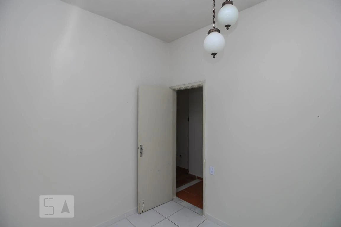 Unfurnished 2-bedroom apartment with 1 bathroom — photo 21