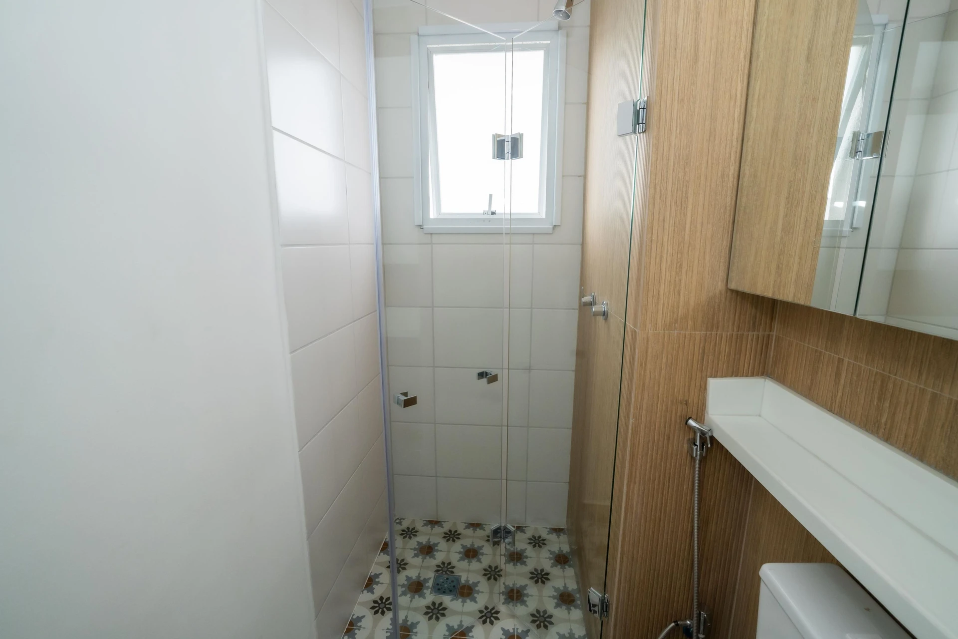 2-bedroom apartment in a building with a gym — photo 50