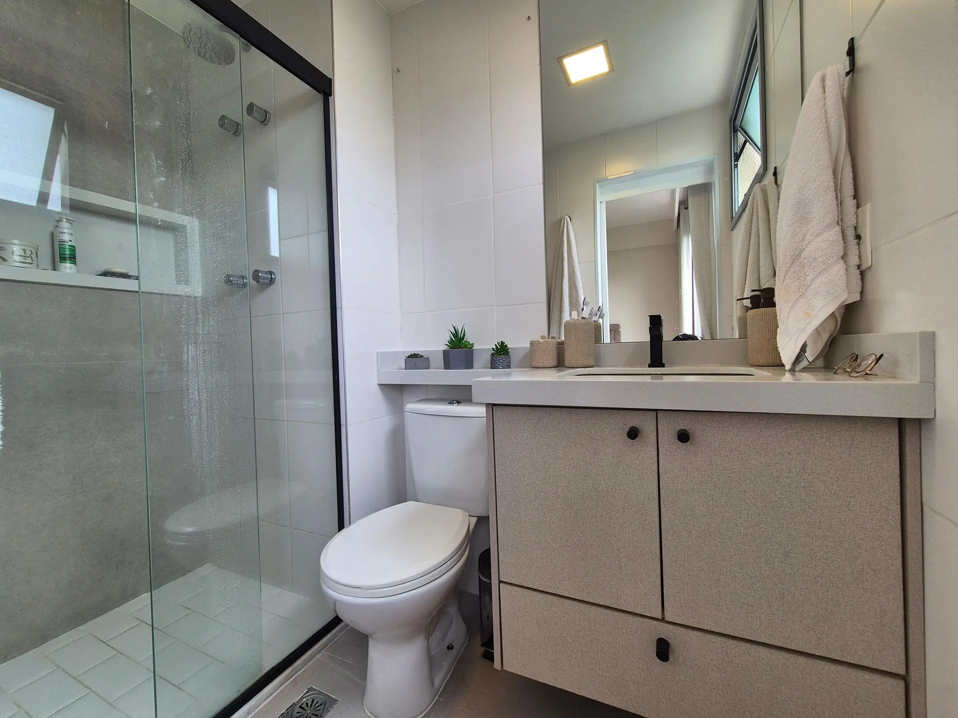 2 quartos e janelas do piso ao teto: apartamento de 82 m² — photo 32
