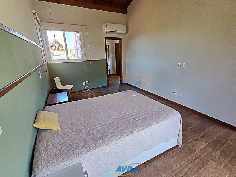 Casa mobiliada com 4 quartos e cozinha em conceito aberto — photo 24