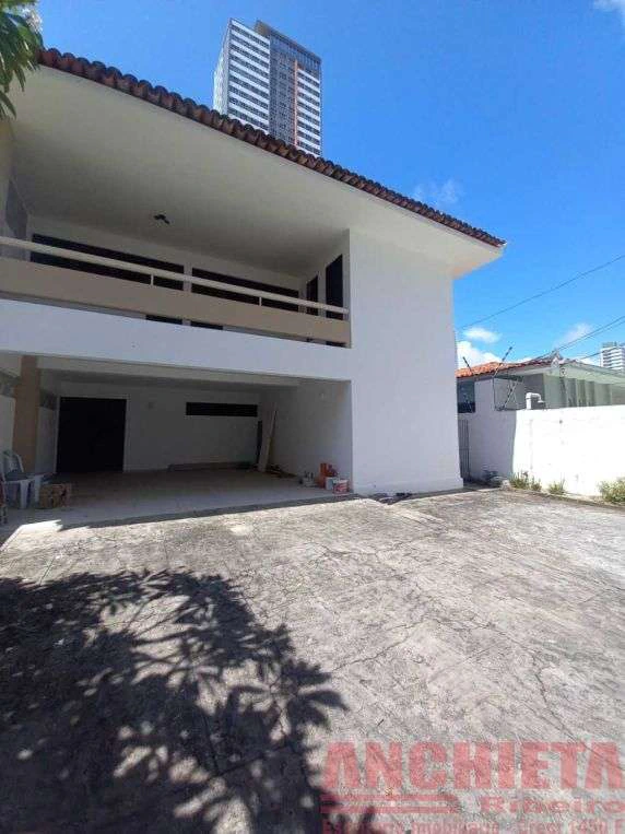 Unfurnished 3-bedroom house with a separate kitchen — photo 4