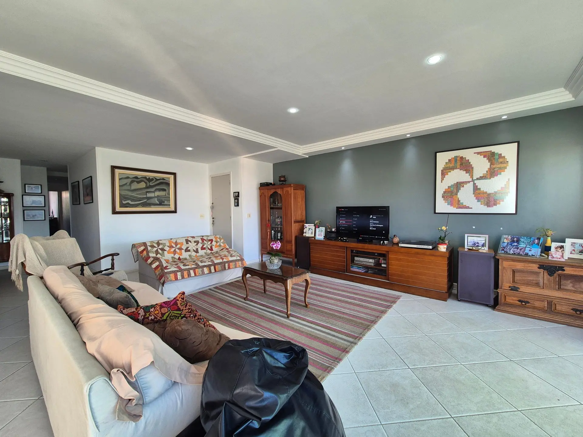 Mountain view in a 4-bedroom apartment, 265 m² — photo 23