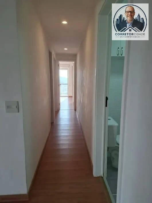 3-bedroom apartment with a suite and balcony — photo 18