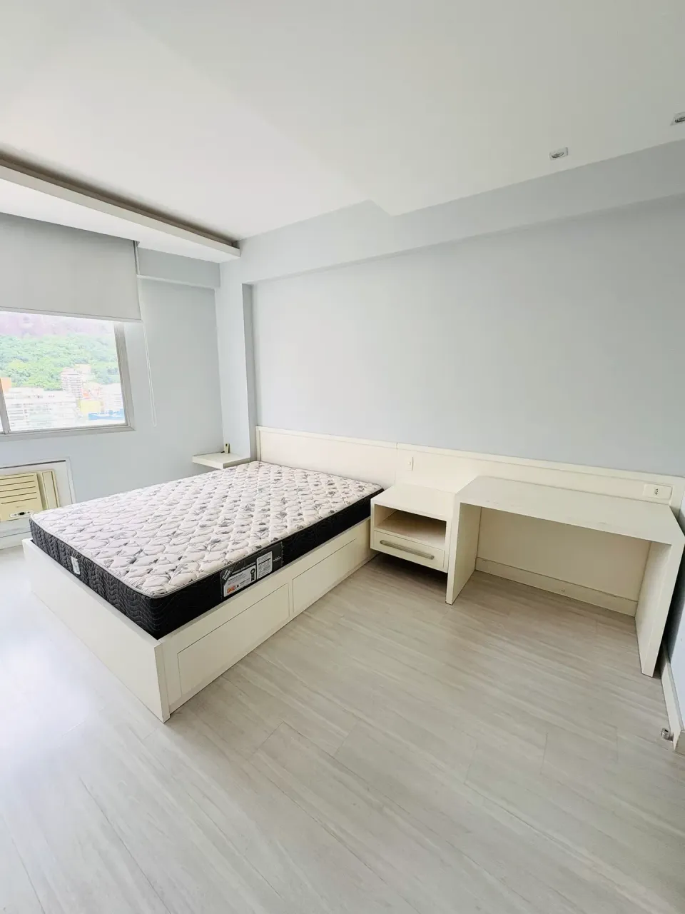 Furnished 1-bedroom apartment with a separate kitchen — photo 4