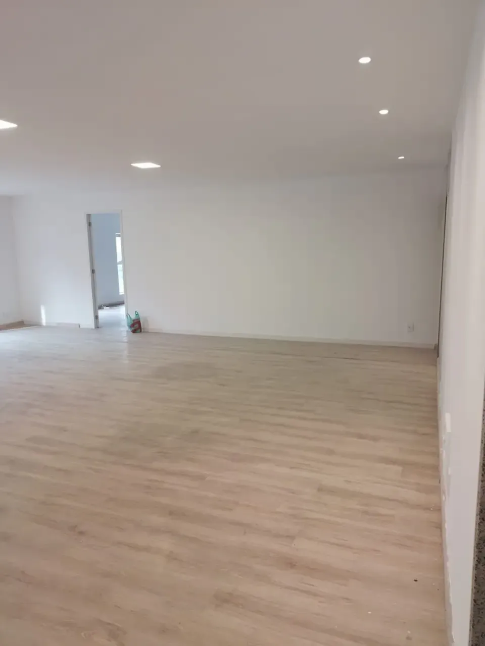 Apartamento com 3 quartos e 2 banheiros de 170 m² — photo 2