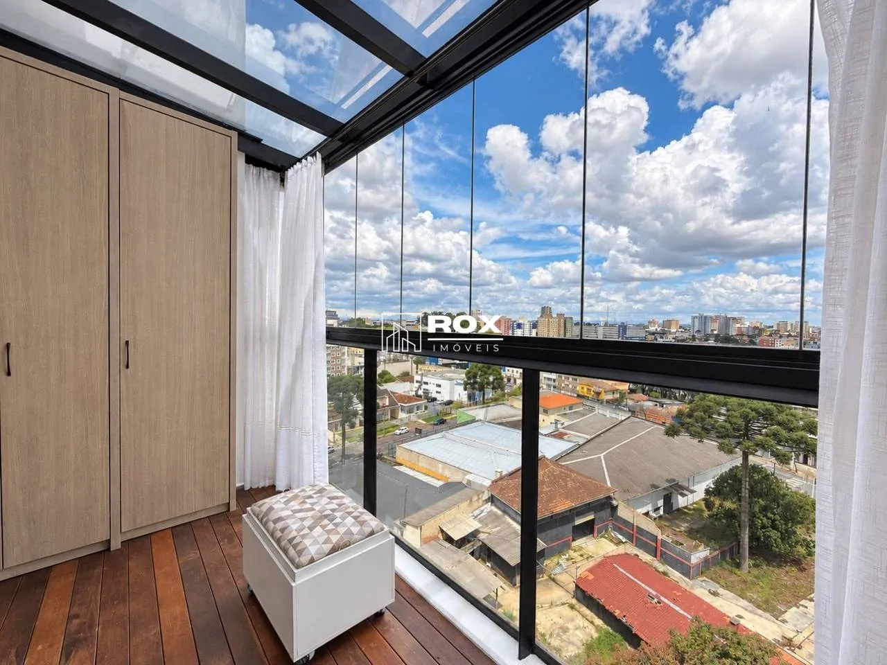 Floor-to-ceiling windows in a 3-bedroom apartment, 150 m² — photo 13