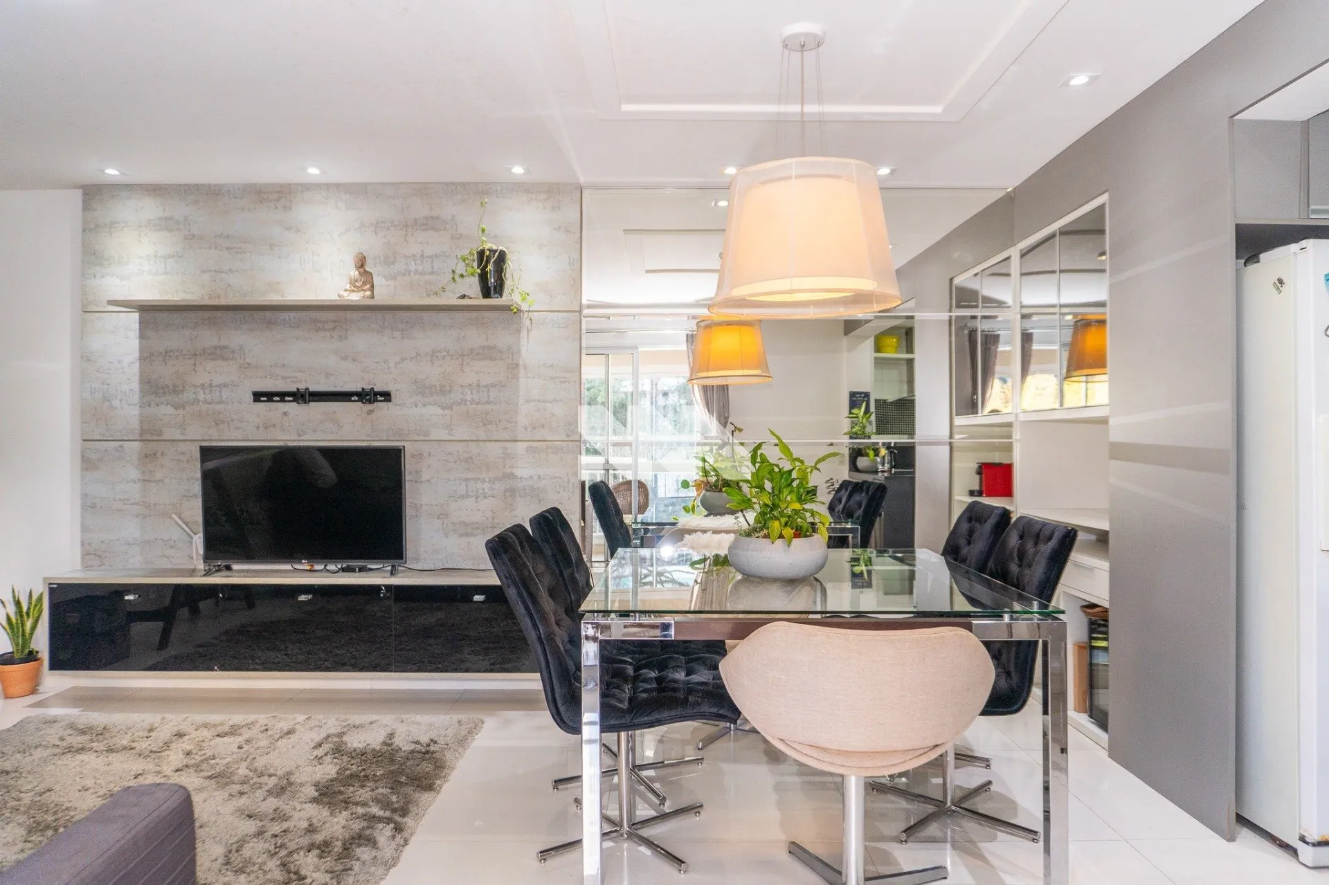 Semi-furnished apartment with 3 bedrooms and balcony grill — photo 31