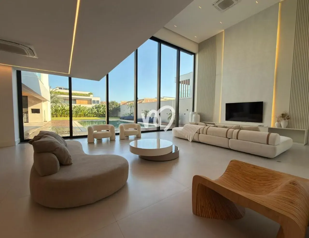 Furnished house with 5 bedrooms and an open kitchen — photo 8