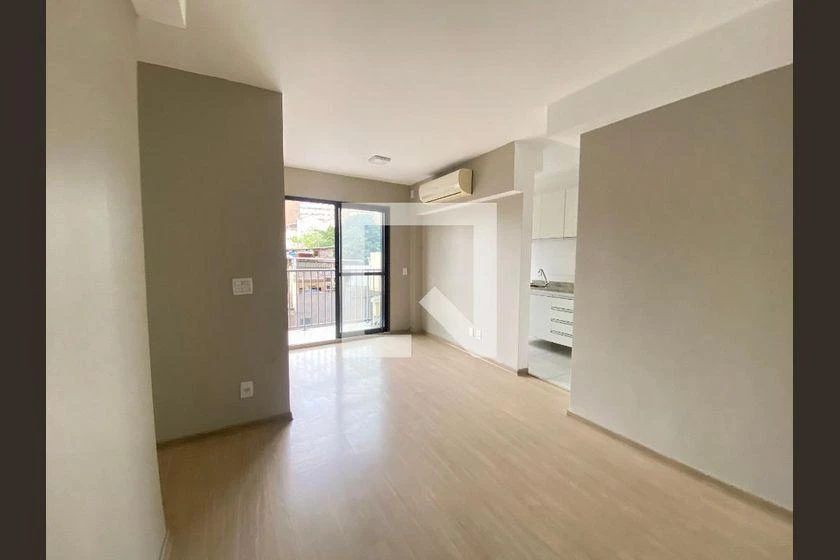 2-bedroom apartment in a building with a gym — photo 15