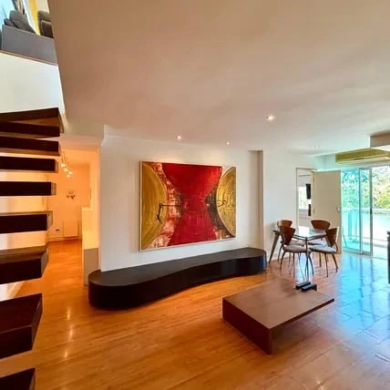 Панорамные окна и 2 спальни: квартира 180 м² — photo 12
