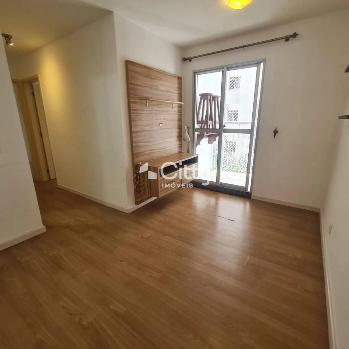 Apartment, 57 m², with wood or laminate floors — photo 9