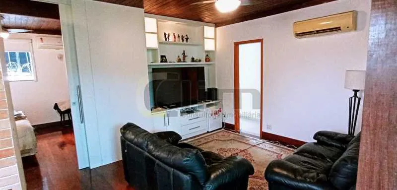 Casa térrea de 350 m² com 6 quartos e 5 suítes — photo 27