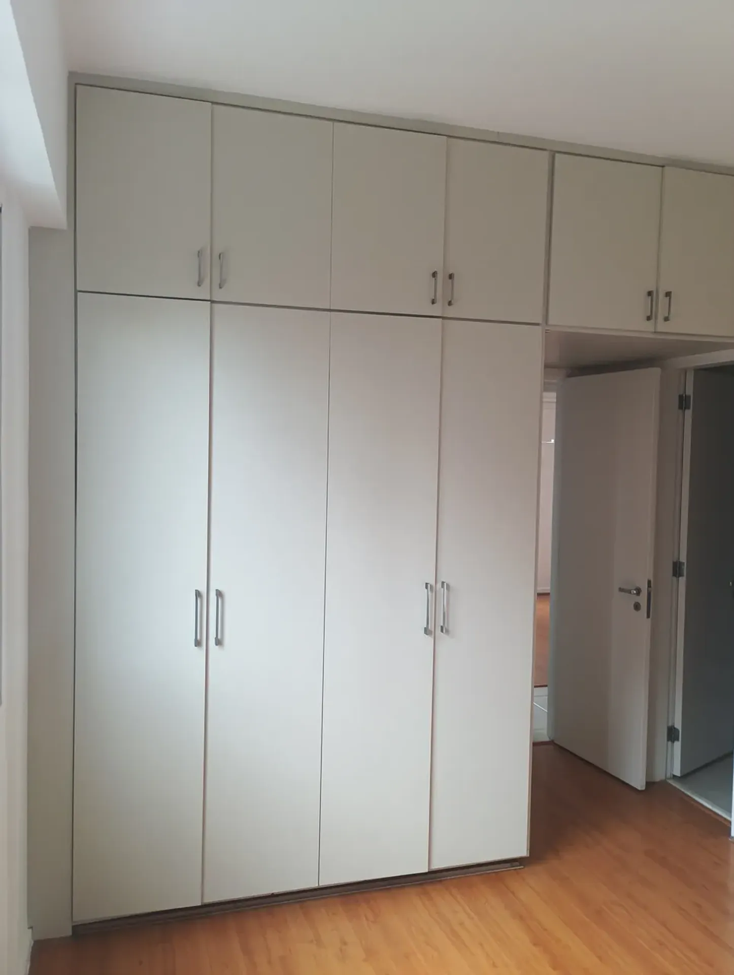 Apartment on the 9th floor with a park view — photo 4